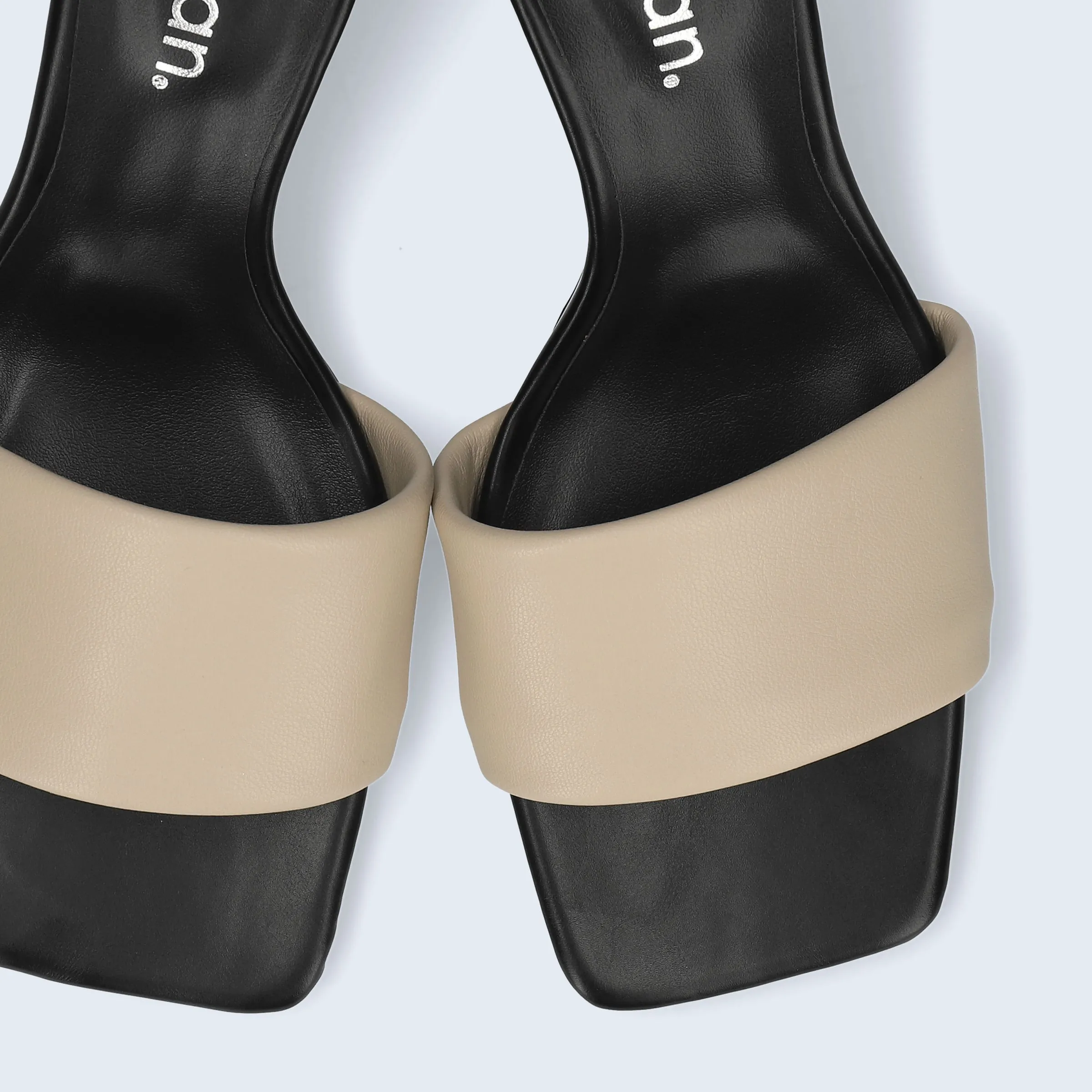 30% OFF: 2022SS: Mesh Design Clear Heel Mule (m96103) Black MS