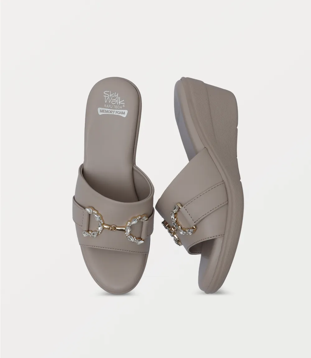 BW10458-FAWN-Women Comfort Slipper