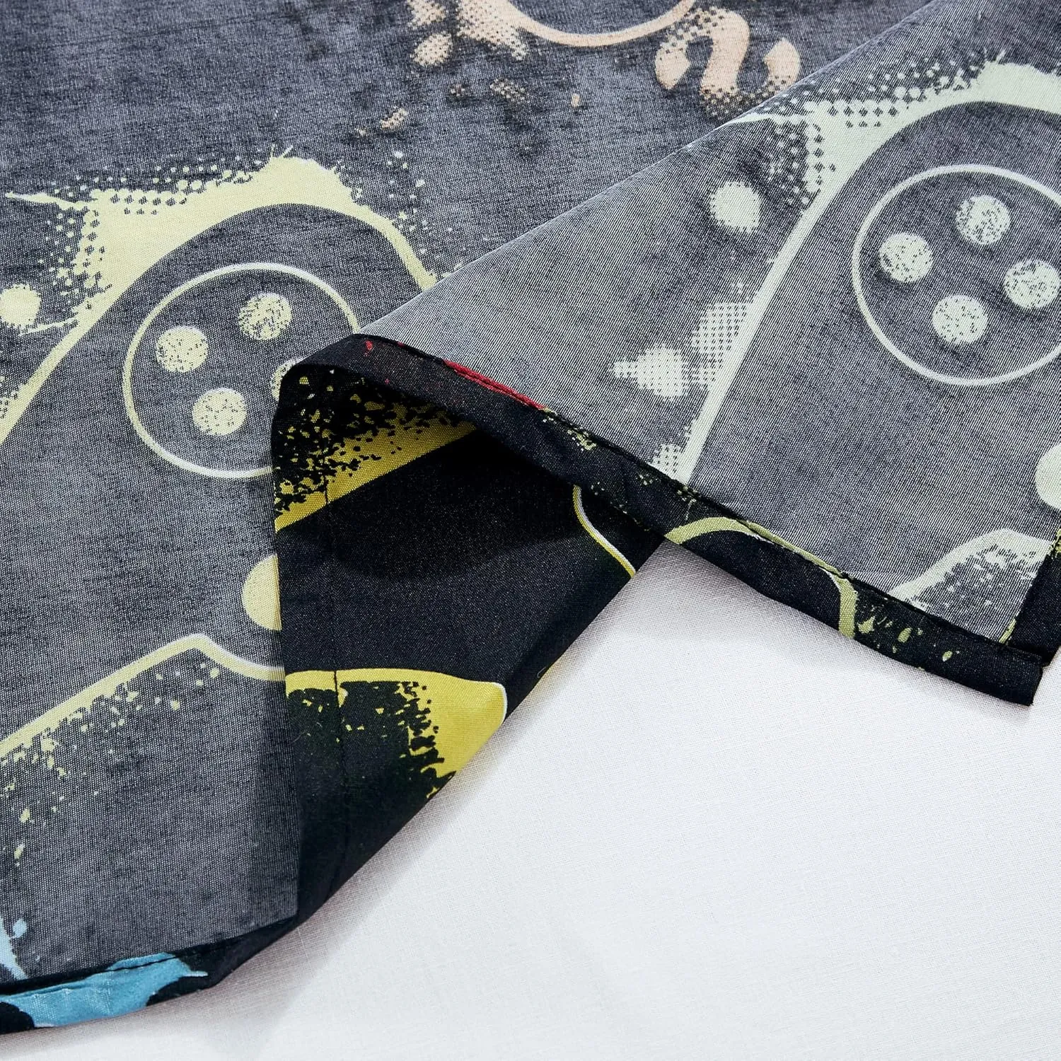 Chezmoi Collection 4-Piece Kids/Teens Gamer Sheet Set - Soft Microfiber Multi-Color Video Games Gamepad Whimsical Fun Kids Sheets, Full Size