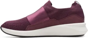 Clarks Women's Un Rio Knit Sneaker