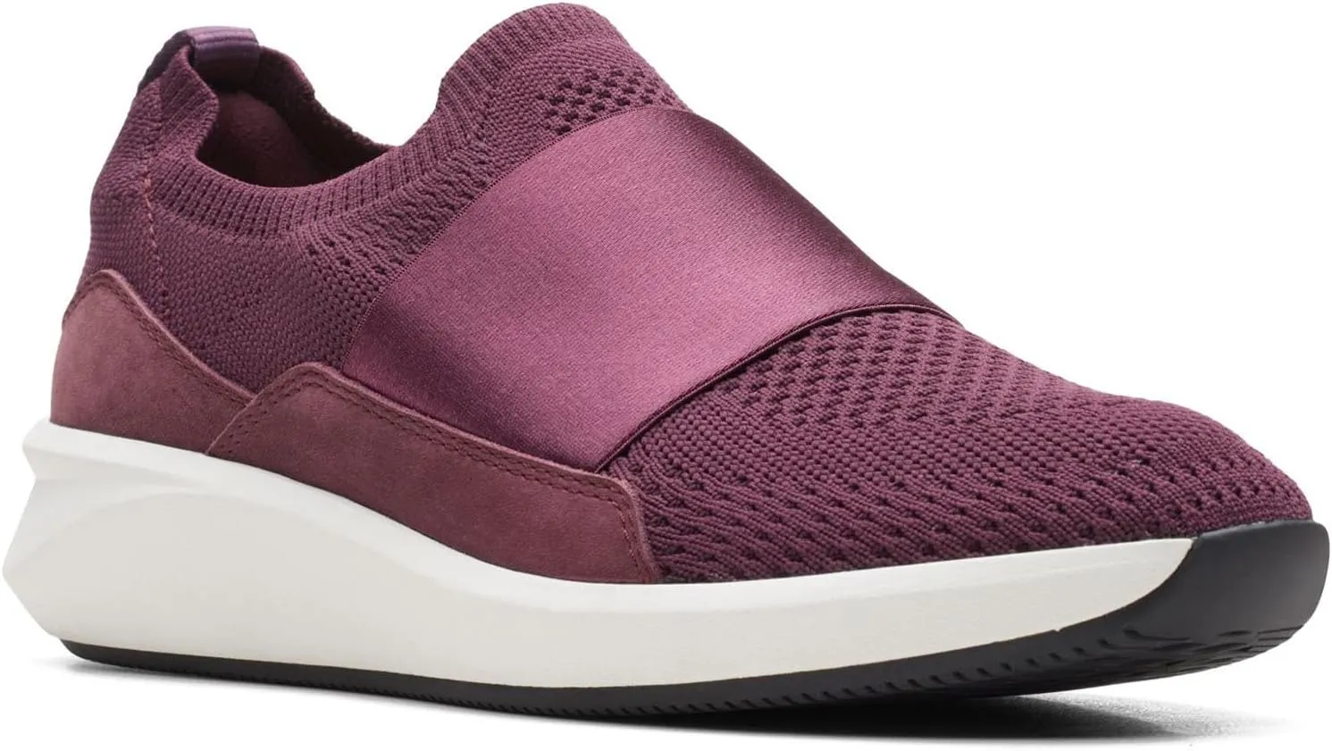 Clarks Women's Un Rio Knit Sneaker