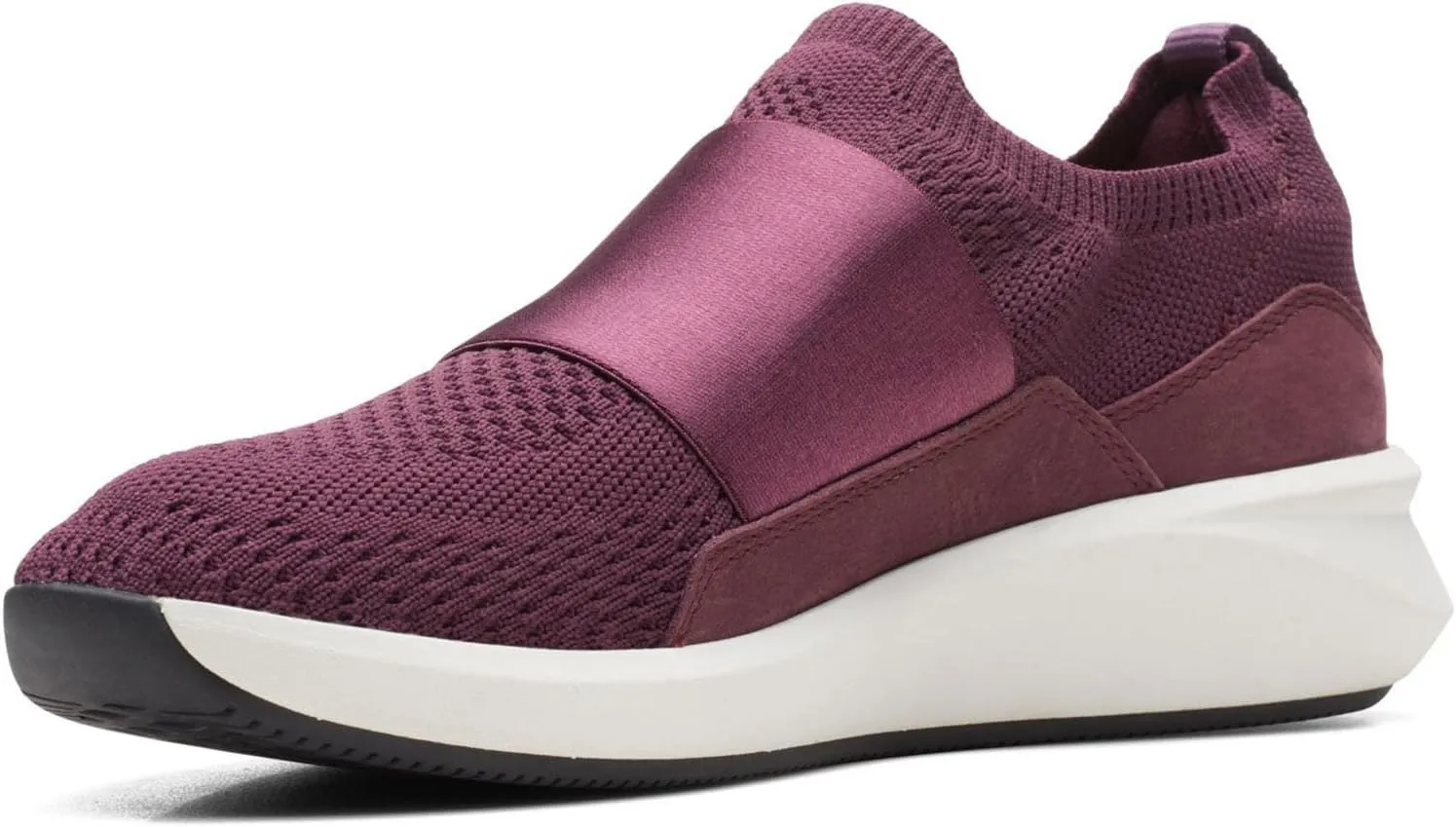 Clarks Women's Un Rio Knit Sneaker