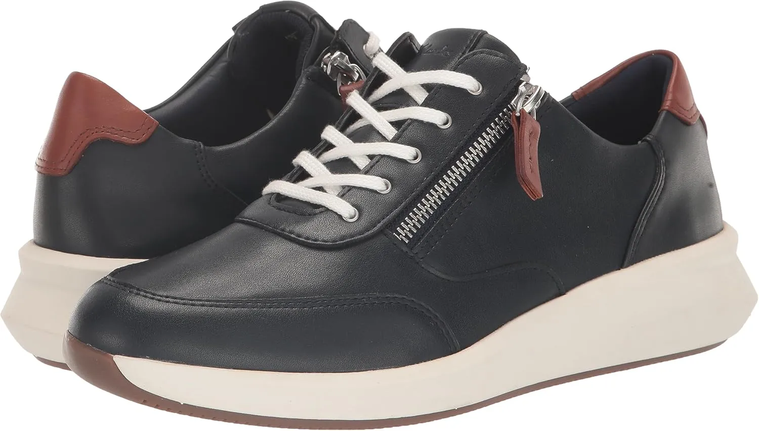 Clarks Women's Un Rio Zip Sneaker