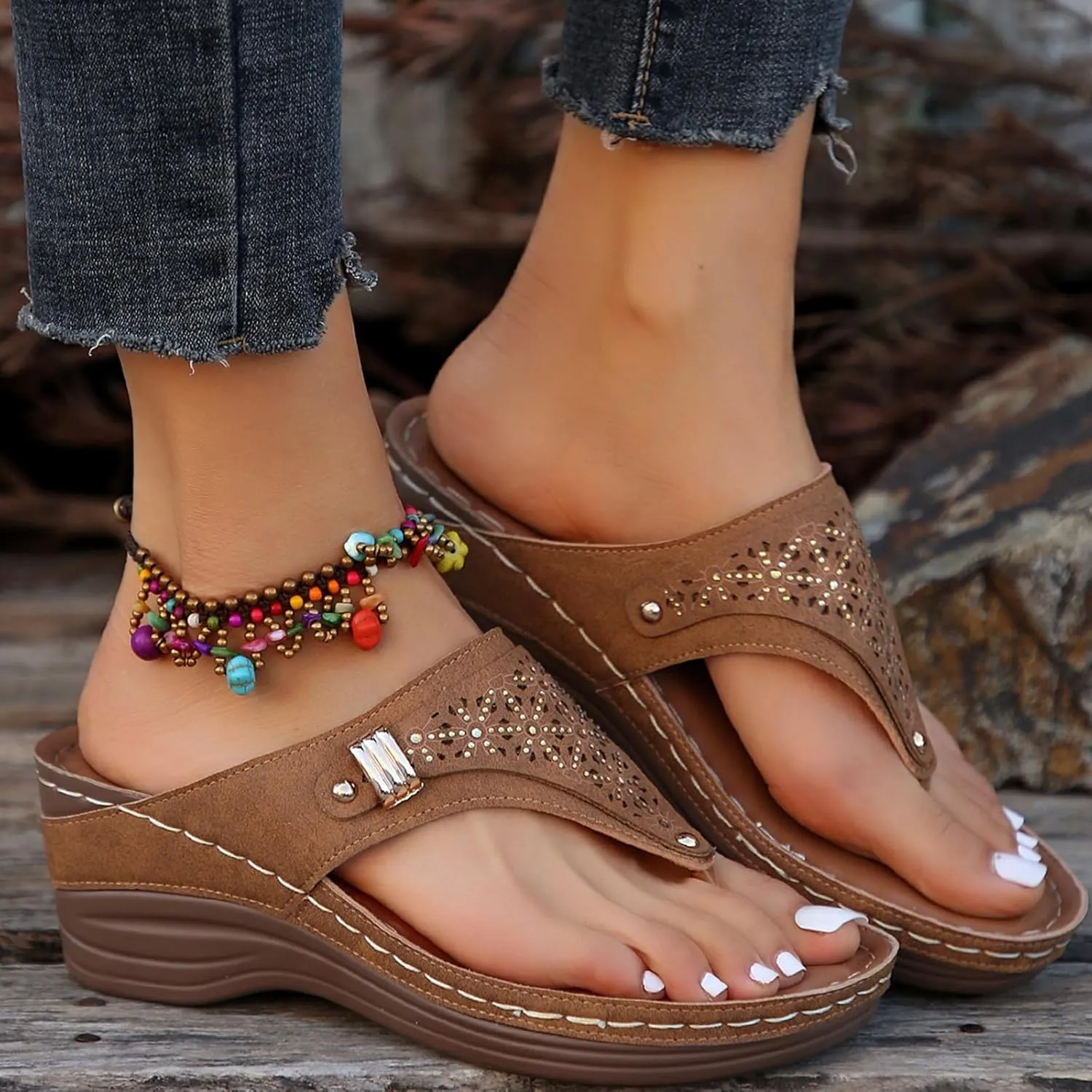 Cool Slippers Female Soft Soled Non Slip Wear Resisting Flat Beach Flops Lady Sandals Double Strap Sandals Women Leopard