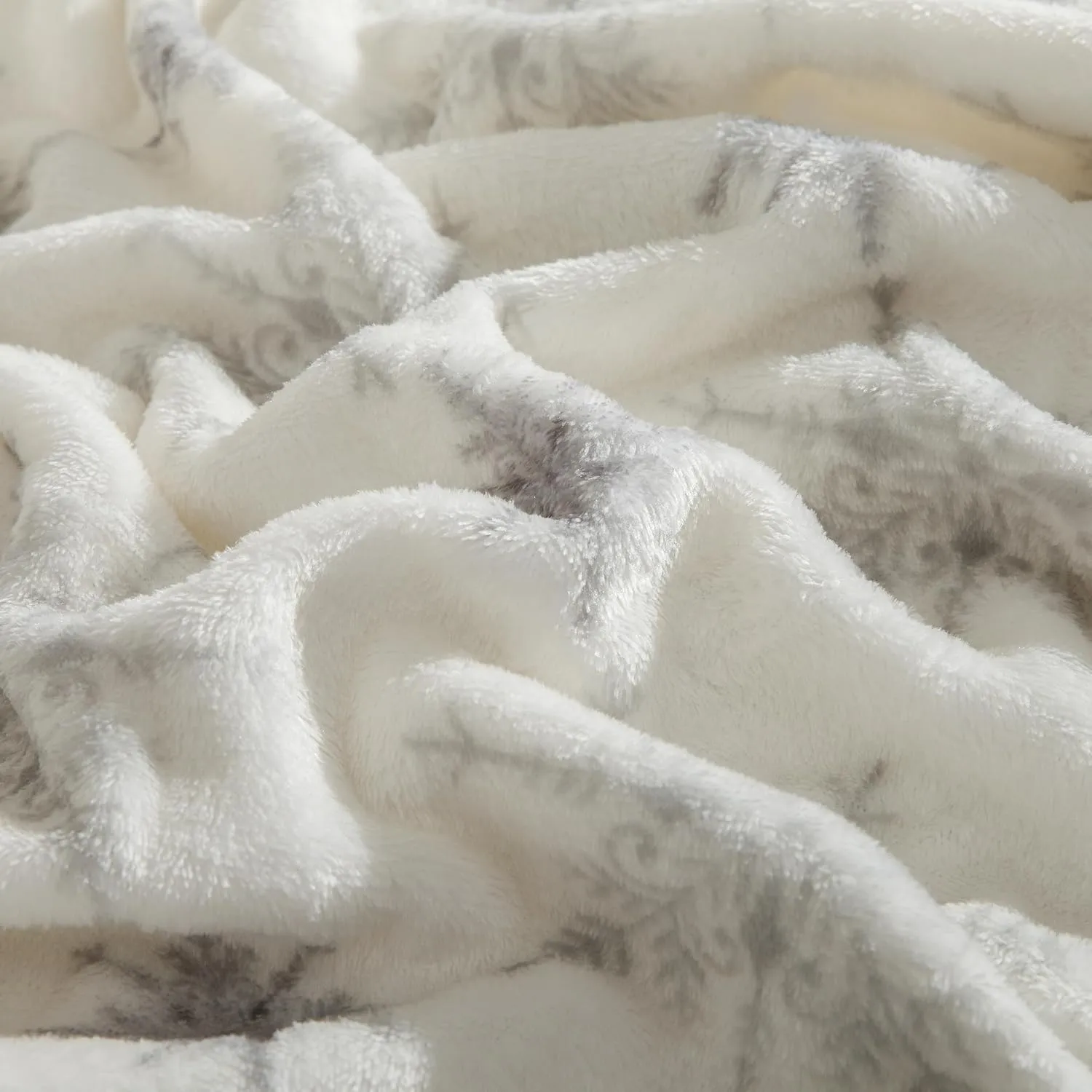 Elegant Comfort Luxuriously Soft 4-Piece Holiday Velvet Plush Flannel Sheet Set - Premium Quality - Cozy Warm, Christmas Fuzzy Velvet Flannel Fleece Deep Pocket Sheet Set - Queen, Beige Snowflake