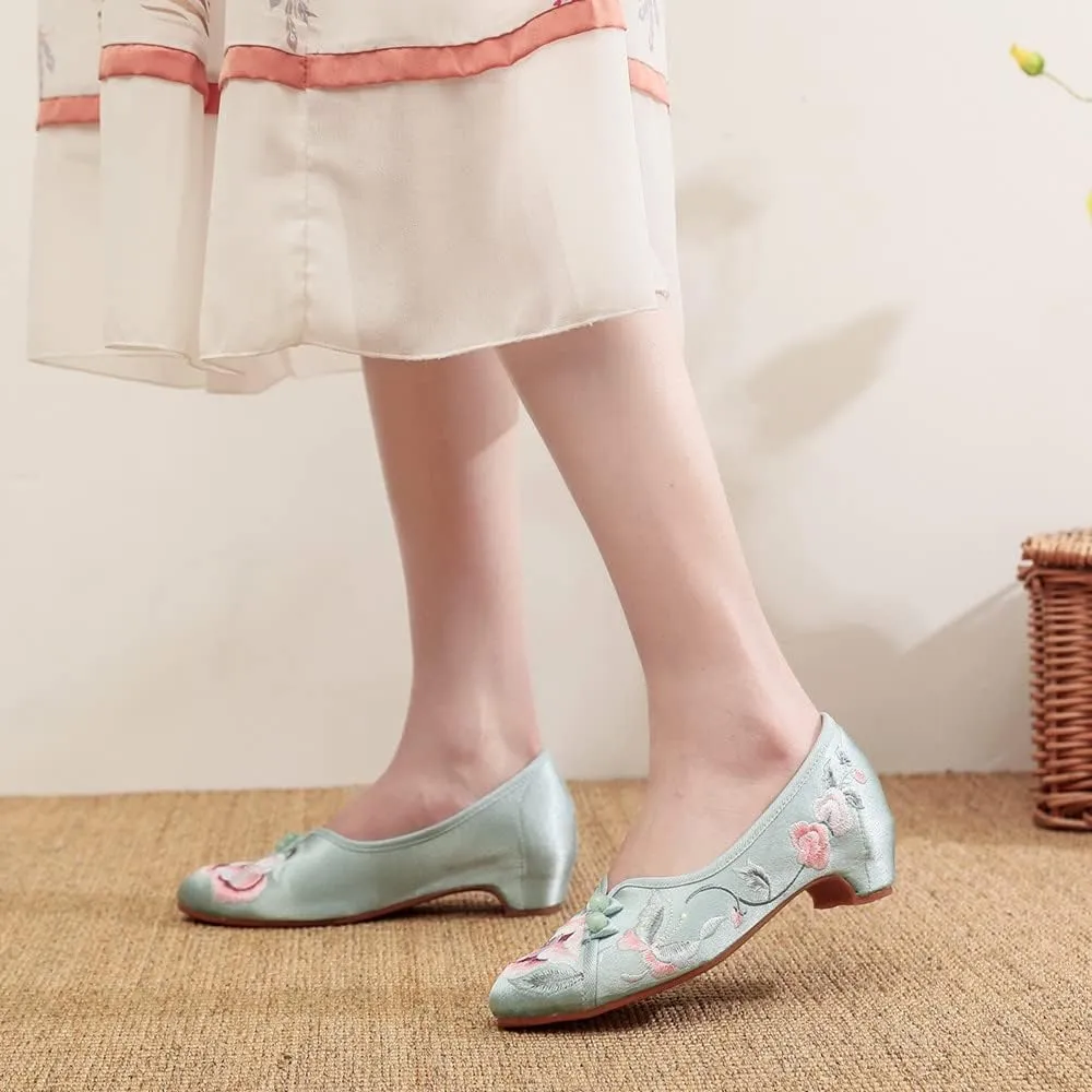 Floral Handmade Embroidered Shoes for Women Retro Classic Ballet High Heels Shoes Pointed Toe Slip On Comfortable Loafer Mary Jane Flats Cheongsam Shoes