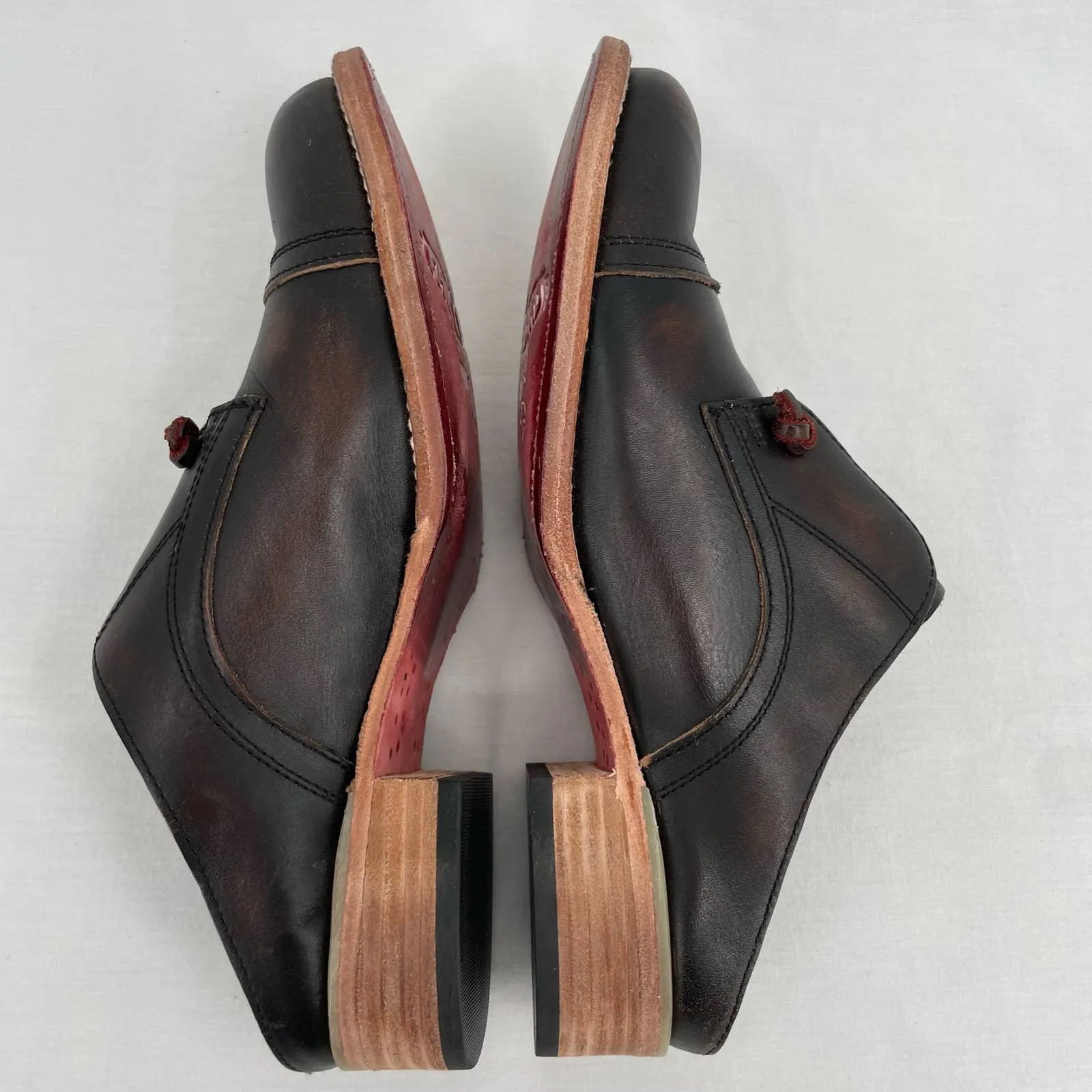 Freebird by Steven Malena Heeled Mule Clog Black Red Leather Neutral Saddle Shoe Size 9