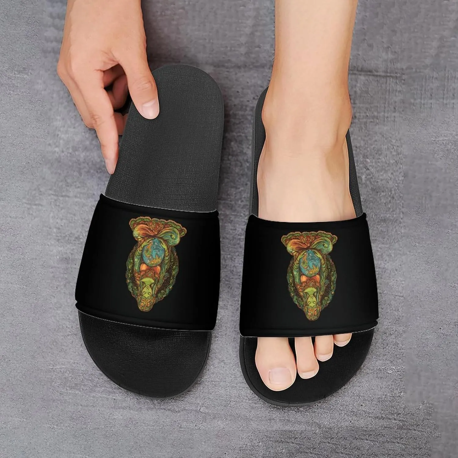 Gaia Greek Goddess of Mother Earth Slippers Indoor Outdoor Unisex House Slipper Shower Slippers Non-Slip Open Toe Shoes