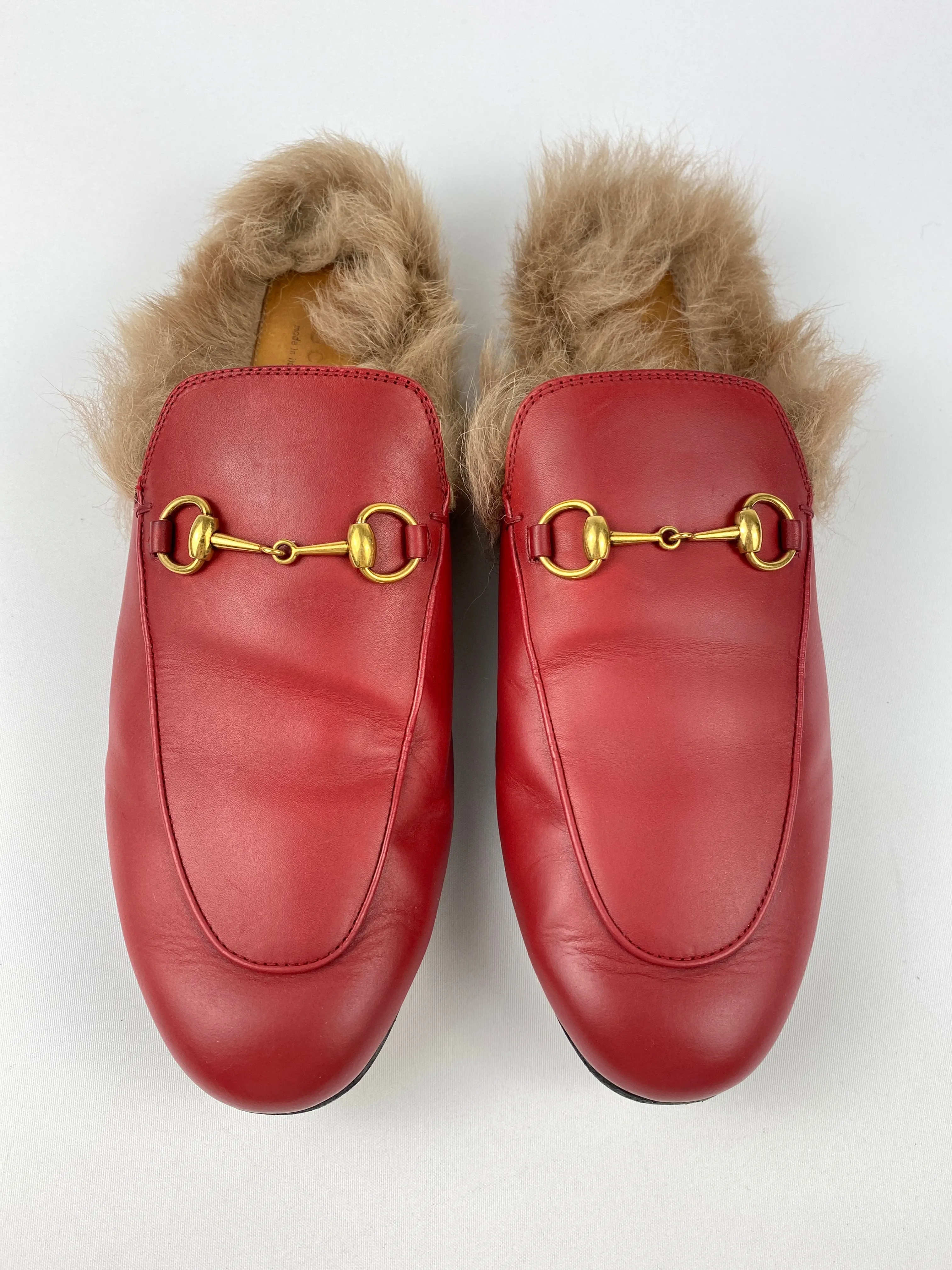 GUCCI - RED LEATHER FUR PRINCETOWN MULES - SZ 39.5