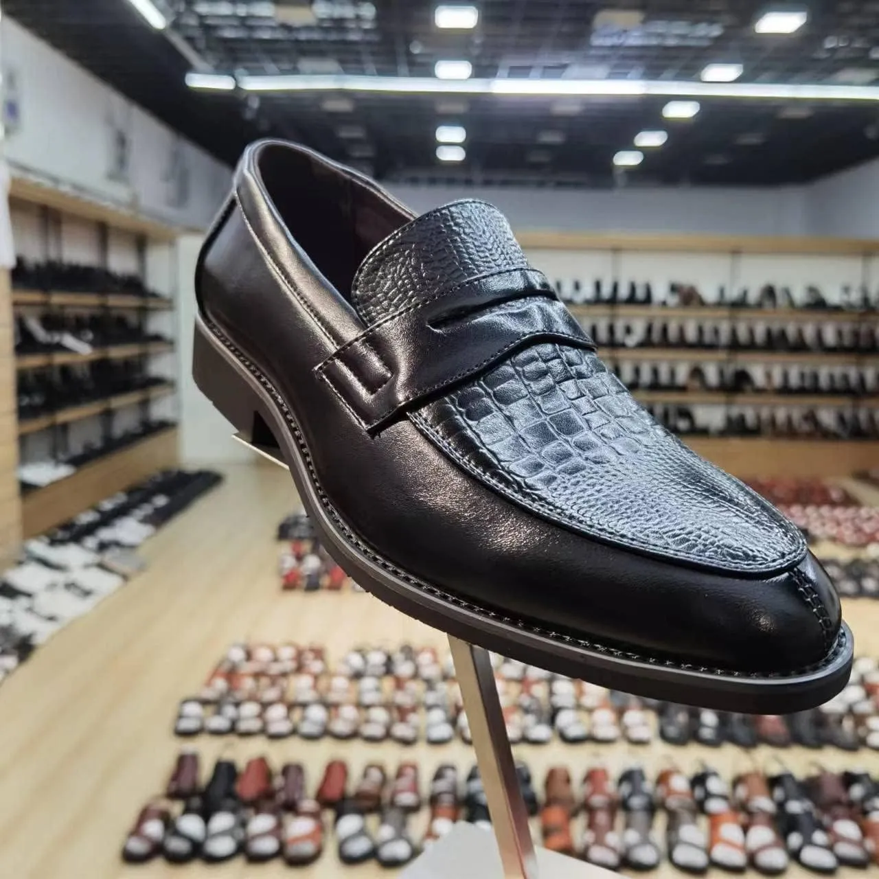 HuitJours Men Two Tone Colors Penny Loafer Slip On Pull on Dress Shoes Casual Boat Shoes Moccasins
