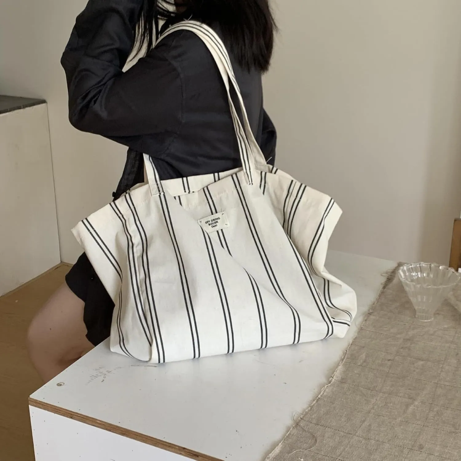 Jeelow Large Capacity Canvas Tote Bag Wide Straps Durable Shoulder Handbag for Women Daily Use Travel Shopping