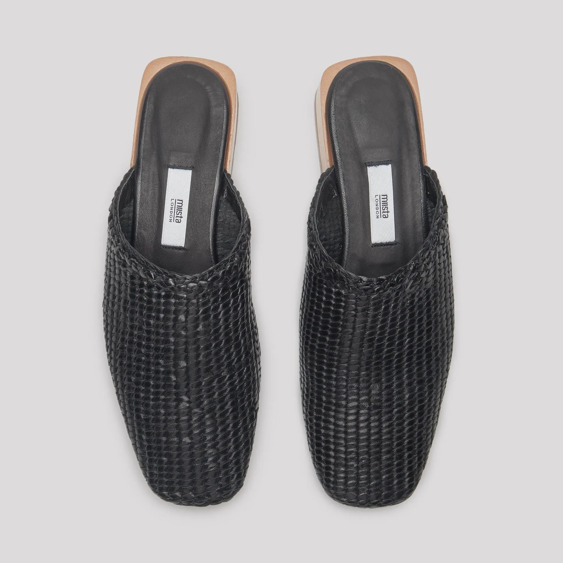 Juana Cutting-edge features Woven Mules Black Leather Beautifully designed