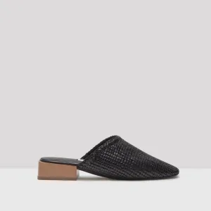 Juana Cutting-edge features Woven Mules Black Leather Beautifully designed