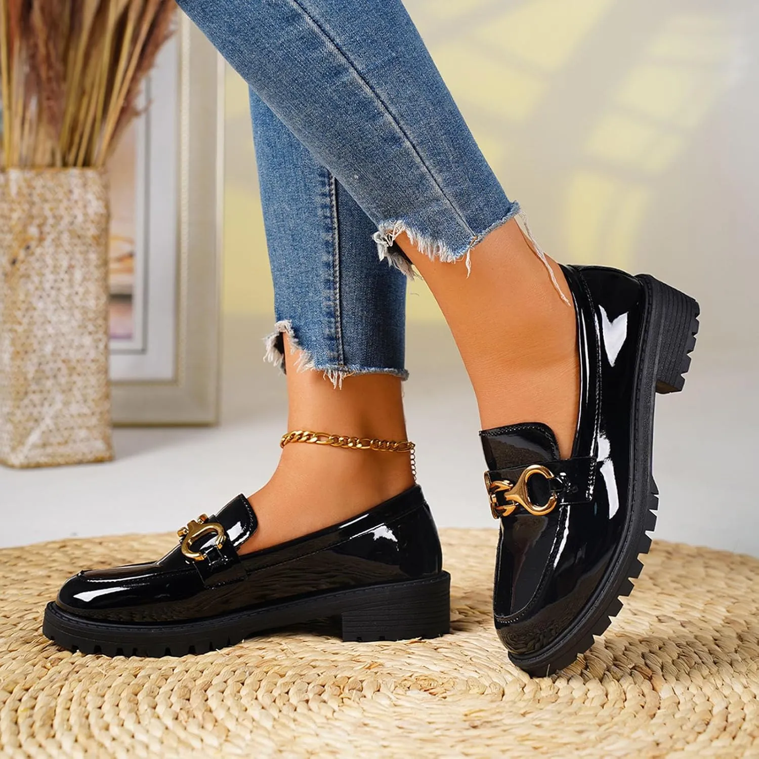 Ladies Fashion Soft Sole Leather Slip On Comfortable Thick Soled Casual Shoes Lady Shoe with Arch Support