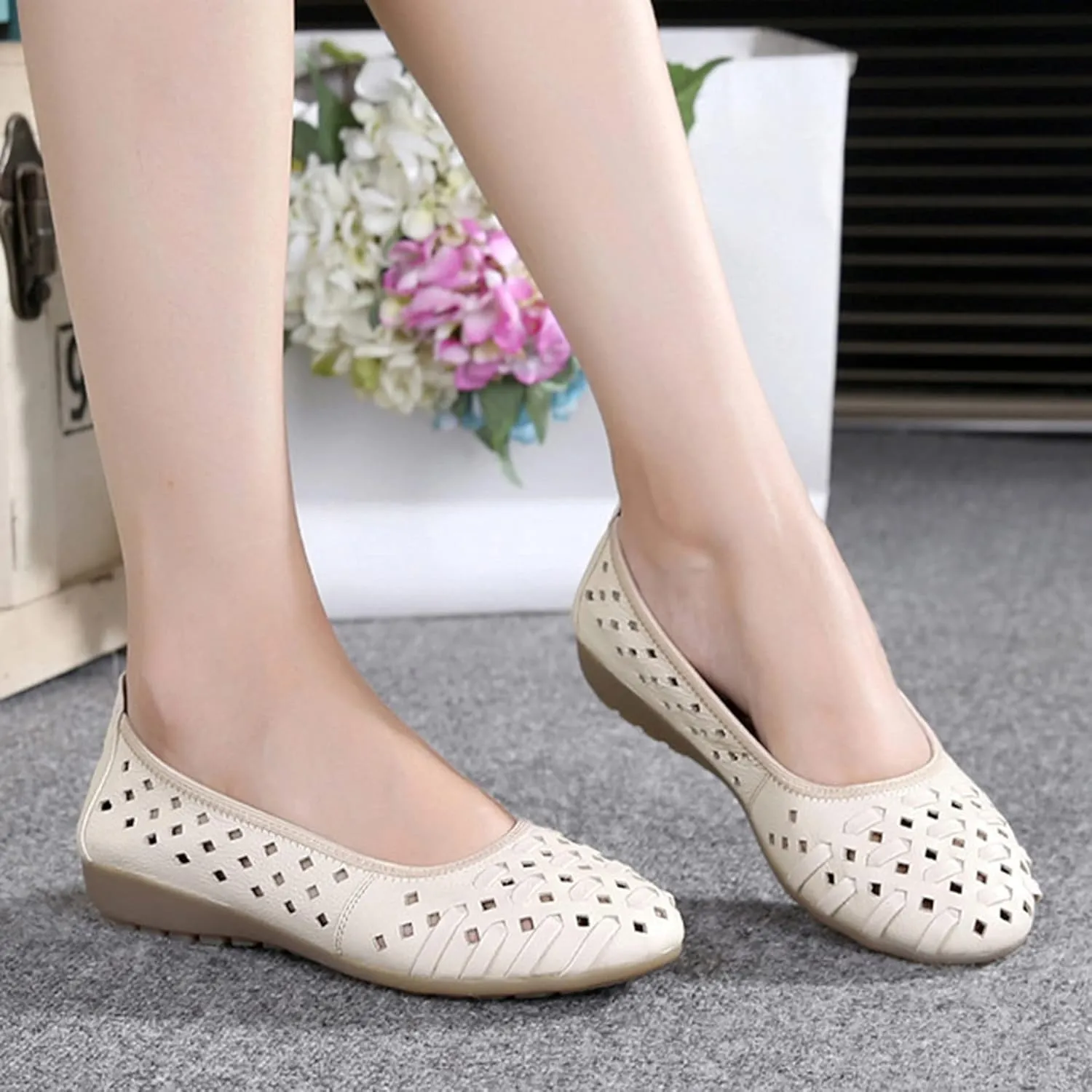 LUXINYU Women's Slip on Flats,Round Toe Hallow Flat Shoes, Soft Comfortable Cowhide Soft-soled Flats