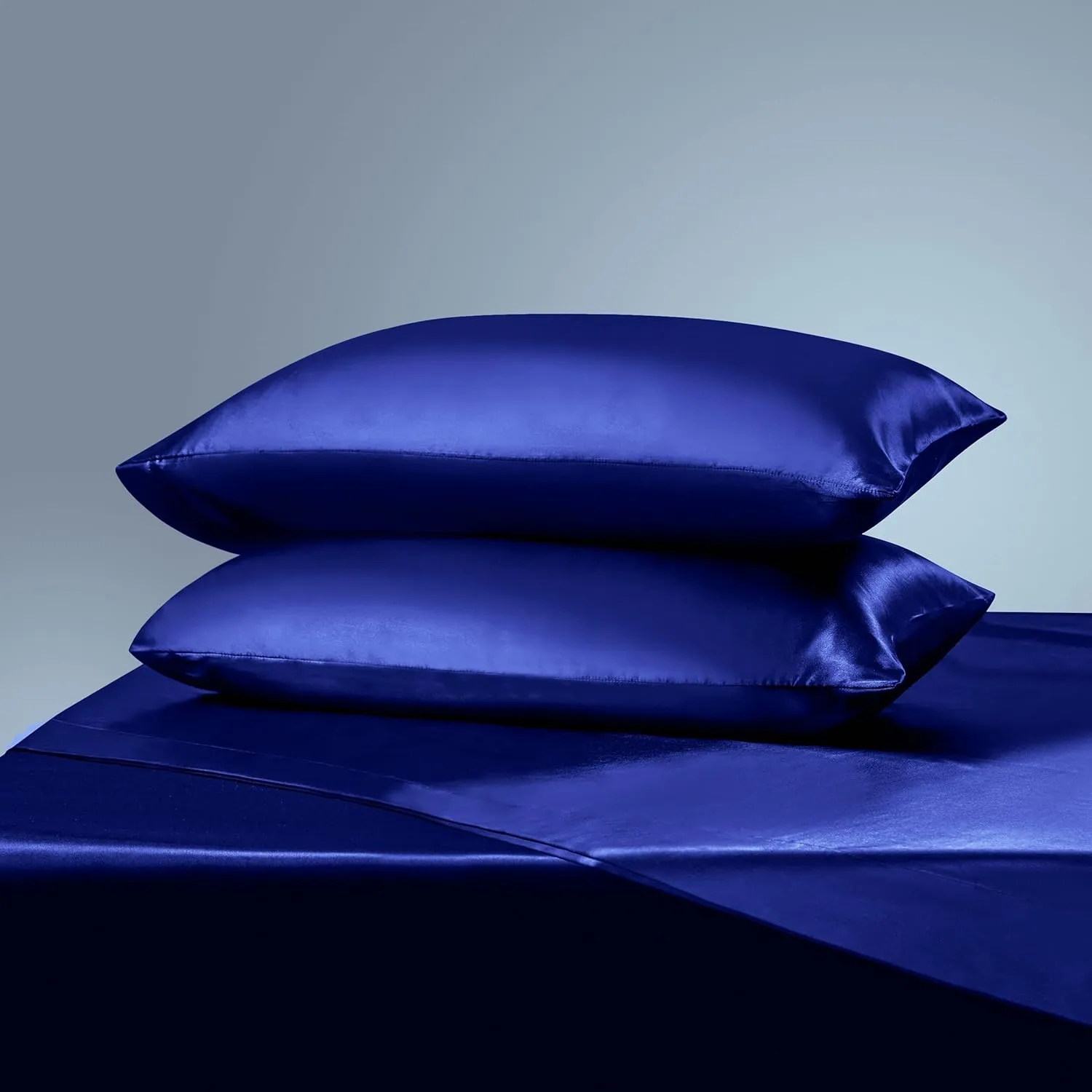 ManyShofu Satin Queen Sheet Set - 4 Piece, Soft Silky Sheets, Royal Blue Cooling Bedding