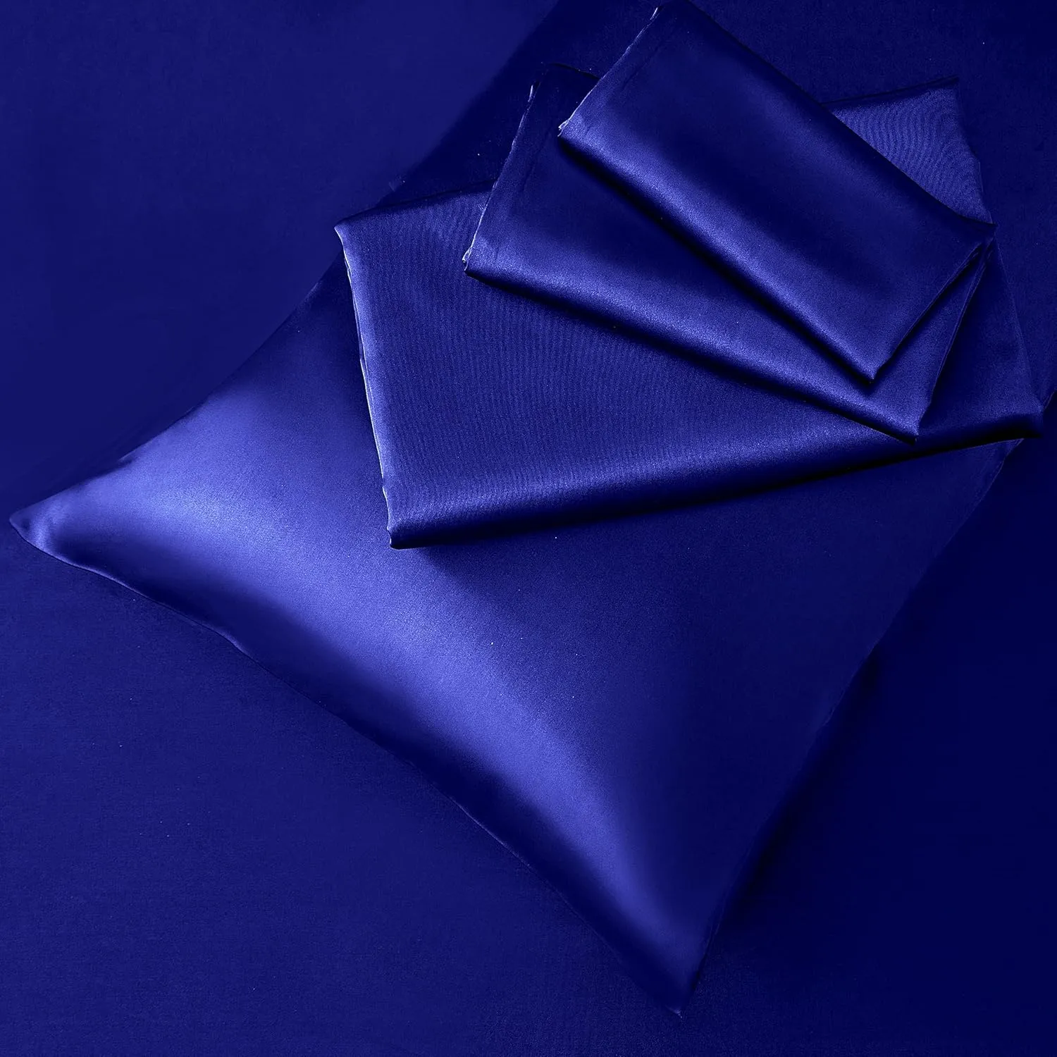 ManyShofu Satin Queen Sheet Set - 4 Piece, Soft Silky Sheets, Royal Blue Cooling Bedding