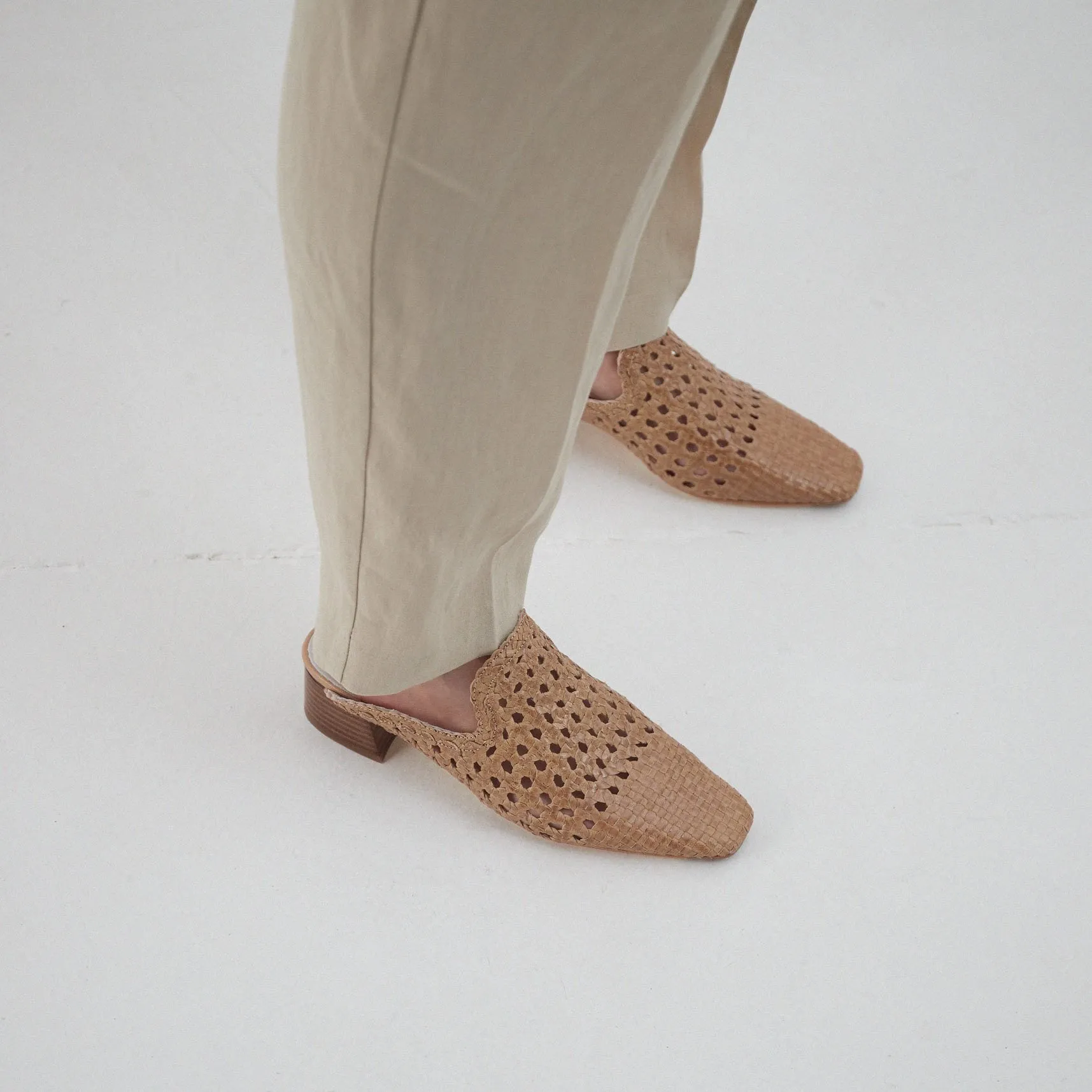 Natural Ida Mules Quality-assured Leather Fast worldwide shipping Woven
