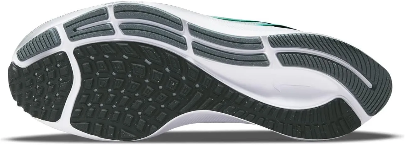 NIKE Women's Sneaker
