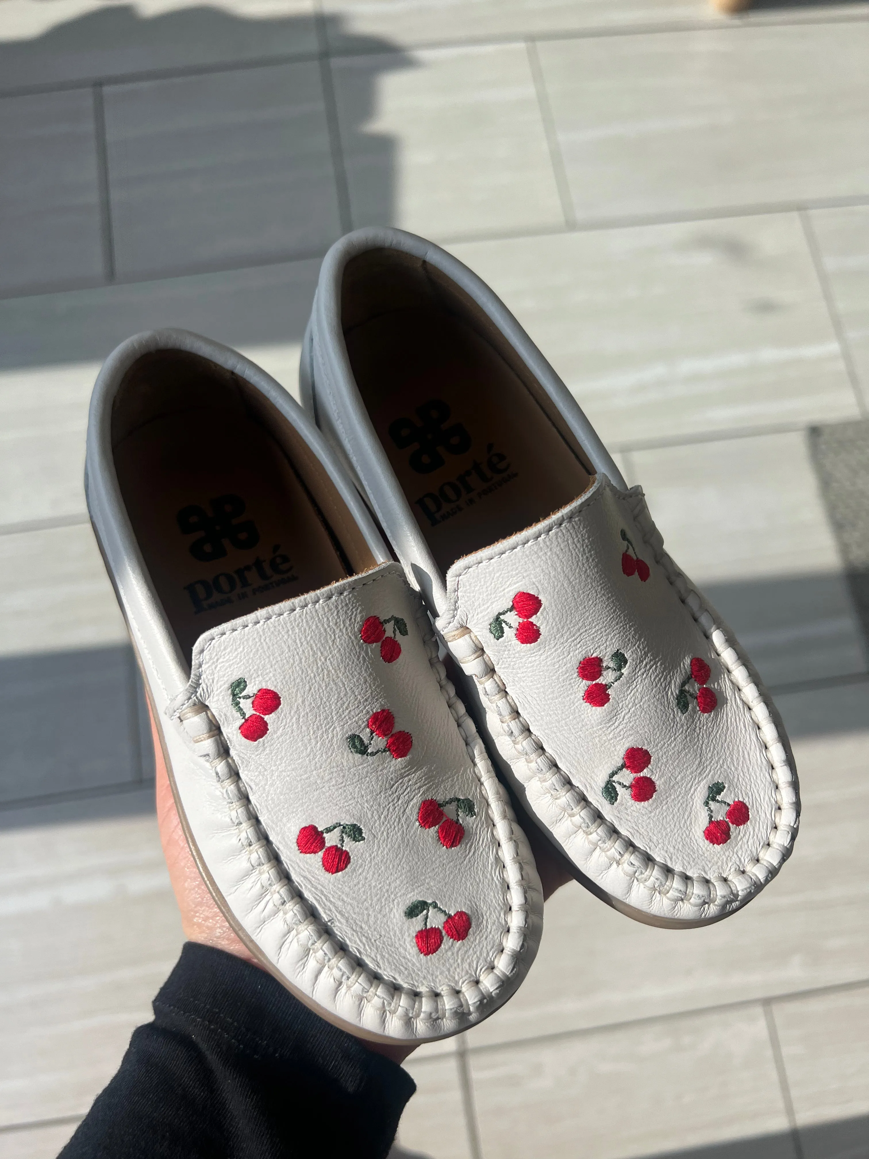 Porte Off White Cherry Loafer