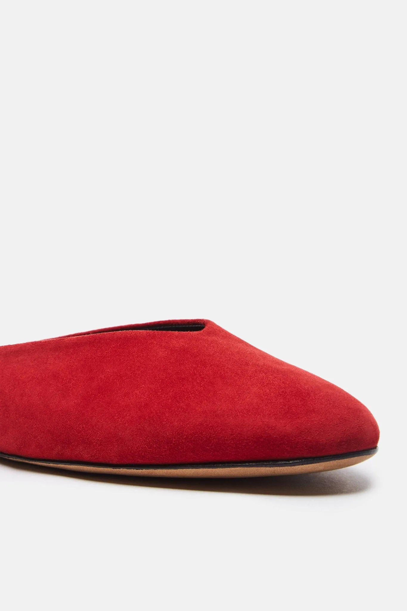 Simple Almond Curved Mule - Camoscio Rosso