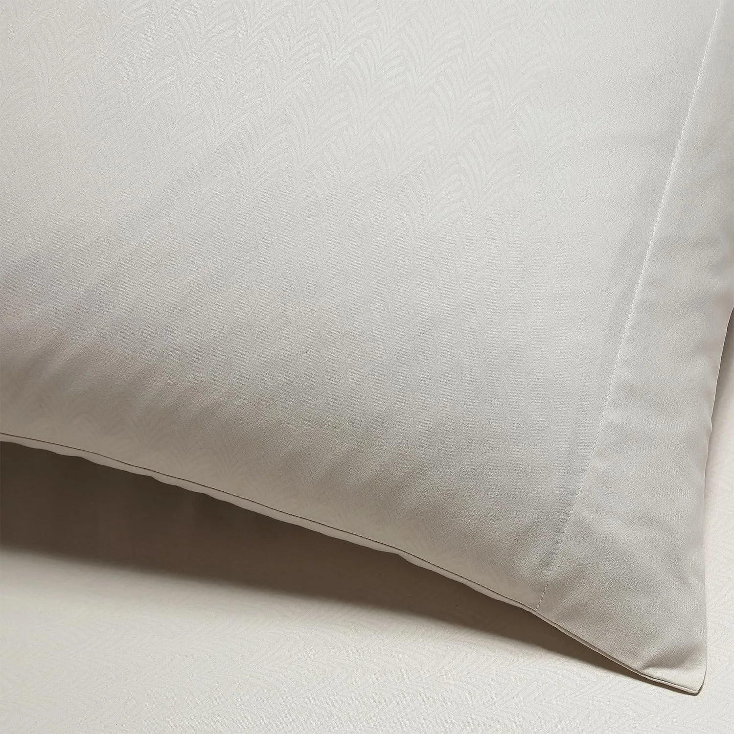 Tahari Home - Sheets, Soft Bedding Set with Matching Pillowcases, Dorm Room Essentials, Wrinkle Resistant Room Decor (Vines Birch Beige, King)