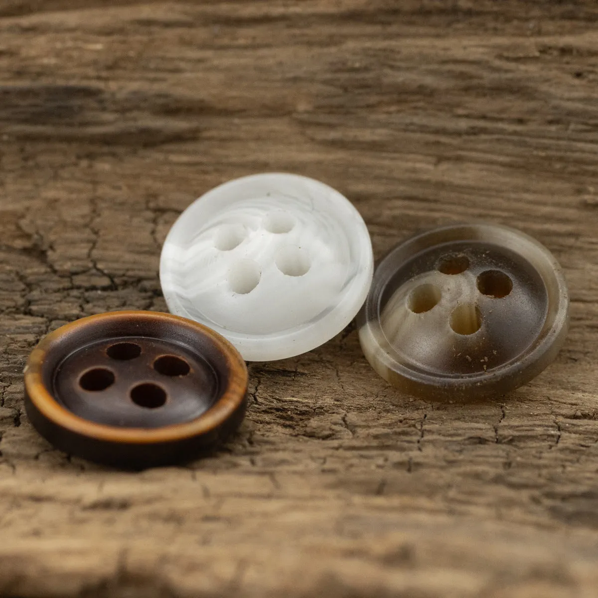 Thin-Edged White Khaki  Dark Brown Resin Buttons for Casual Shirts 90 Pack