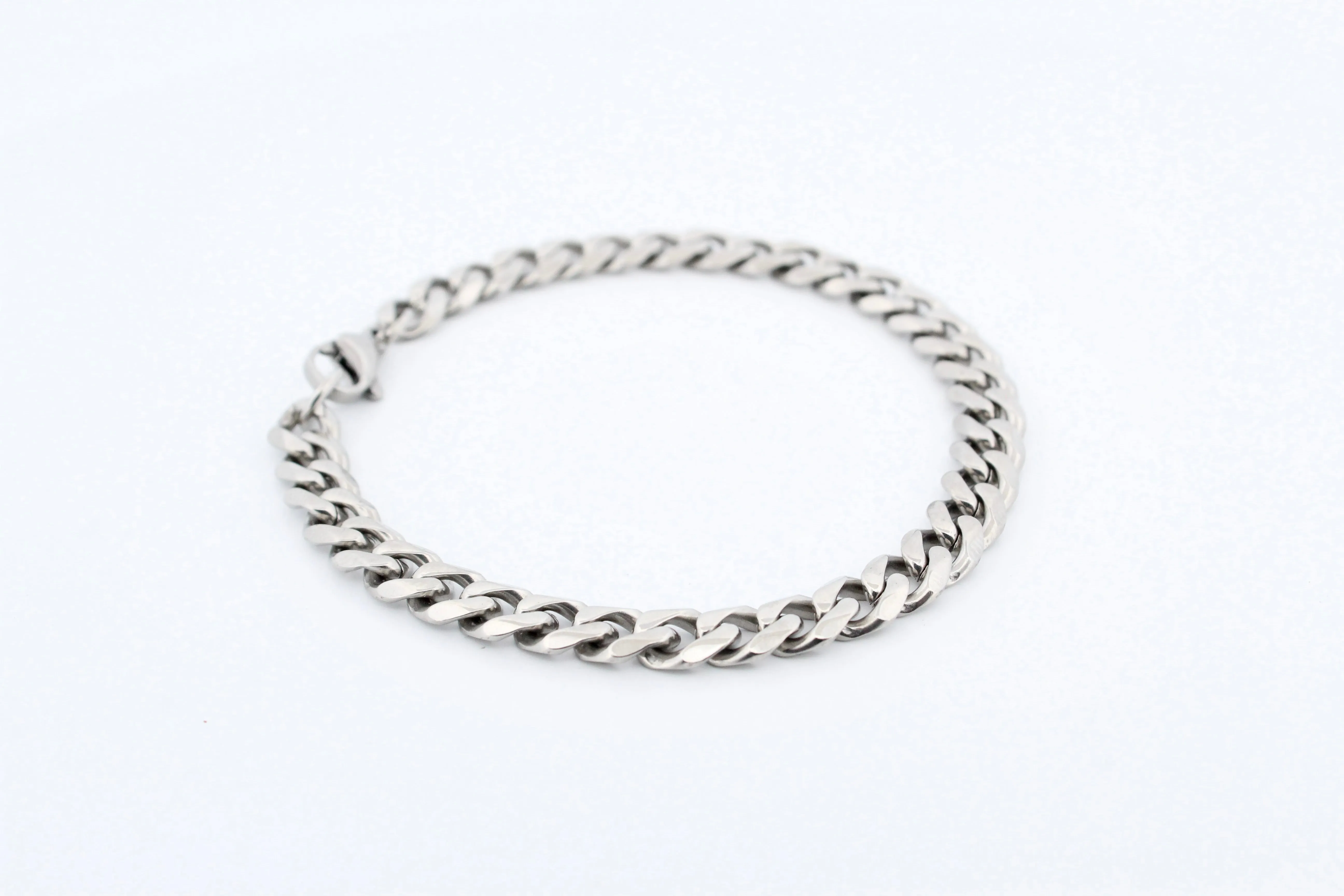 THIN FLAT CURB - SHORT LENGTH
