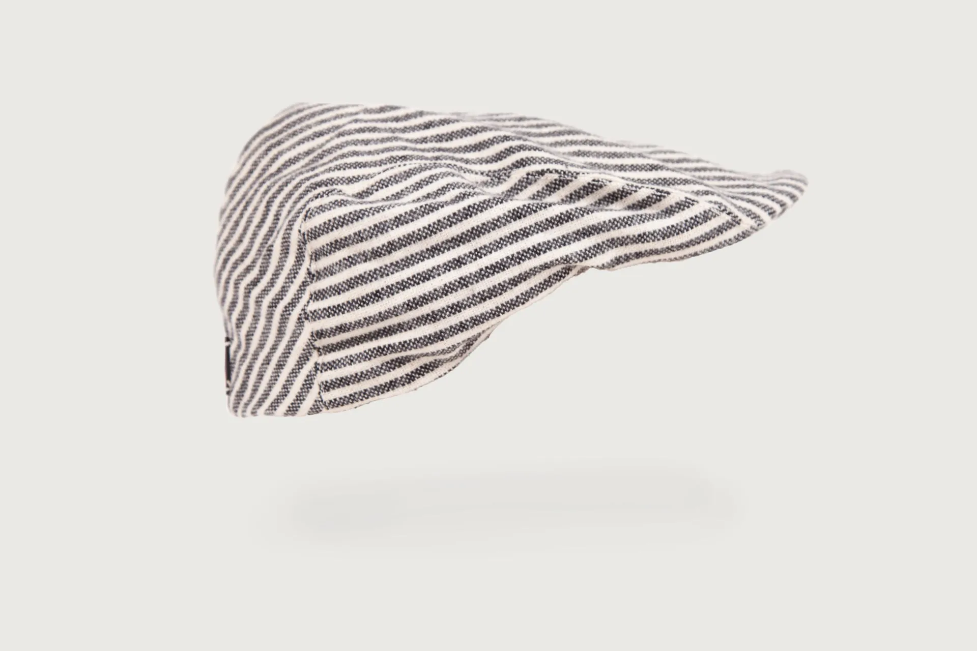 Thin Stripes Flat Cap