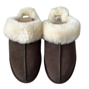 UGG Classic Slipper II