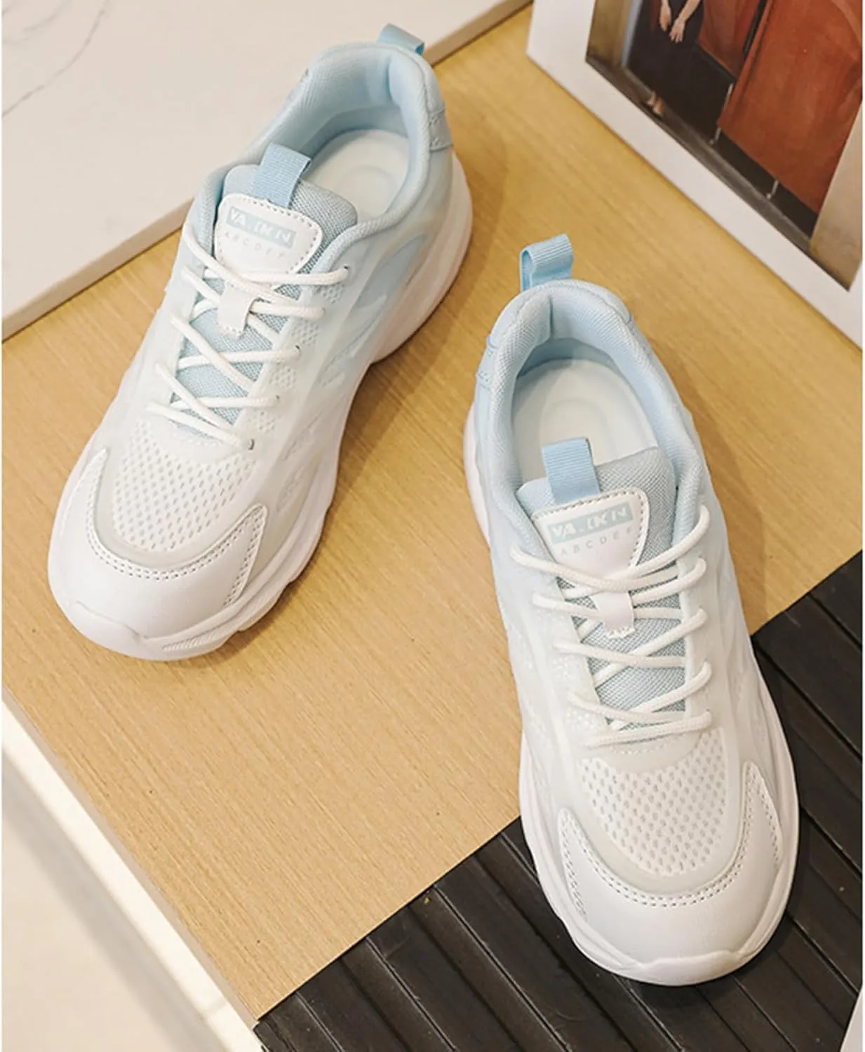 Womens Breathable Mesh Lace Up Walking Shoes Classic Lightweight Soft Athletic Tennis Running Shoes Casual Memory Foam Sneakers
