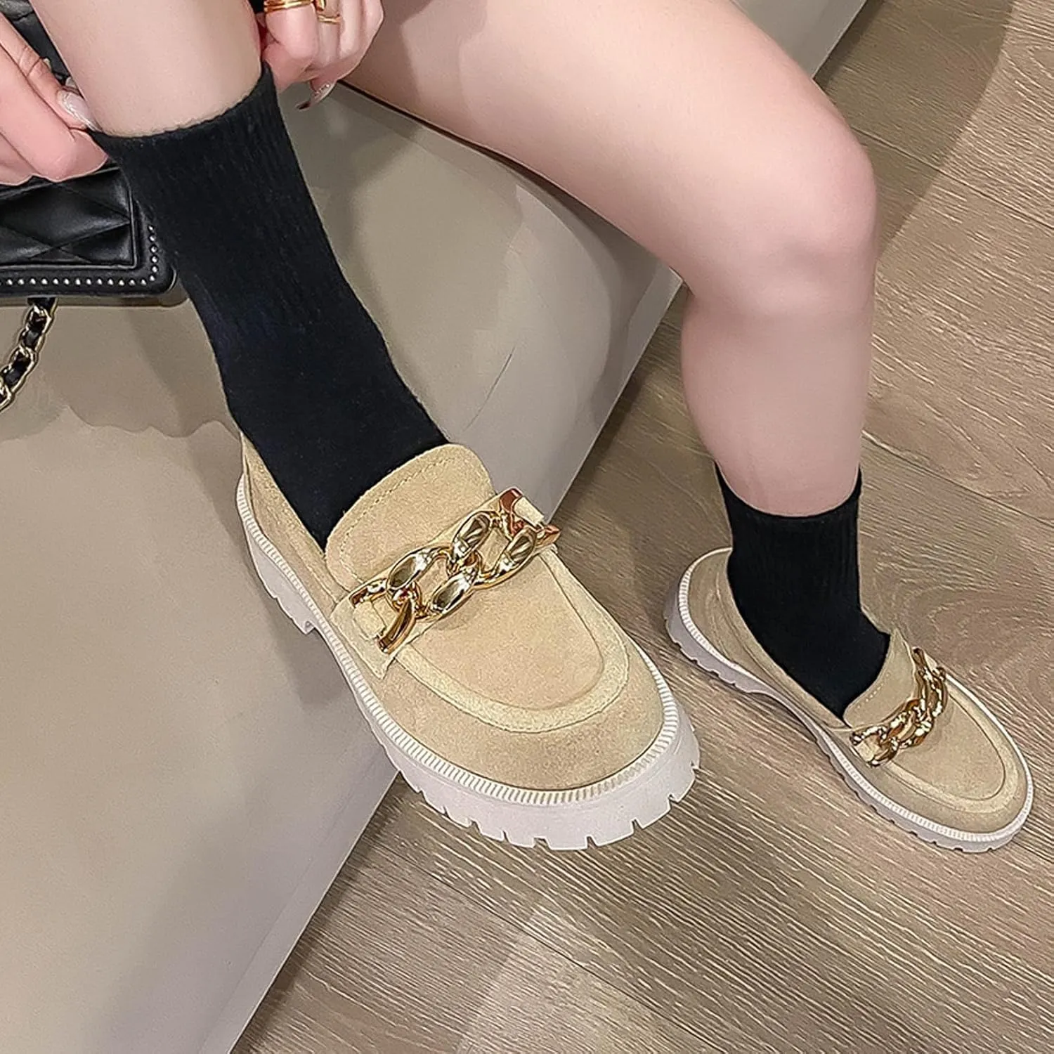 Women's Retro Suede Casual Loafers Slip-On Metal Trim Chain Thick Sole Walking Shoes Moccasin Lightweight Non-Slip Thick Sole Boat Shoes